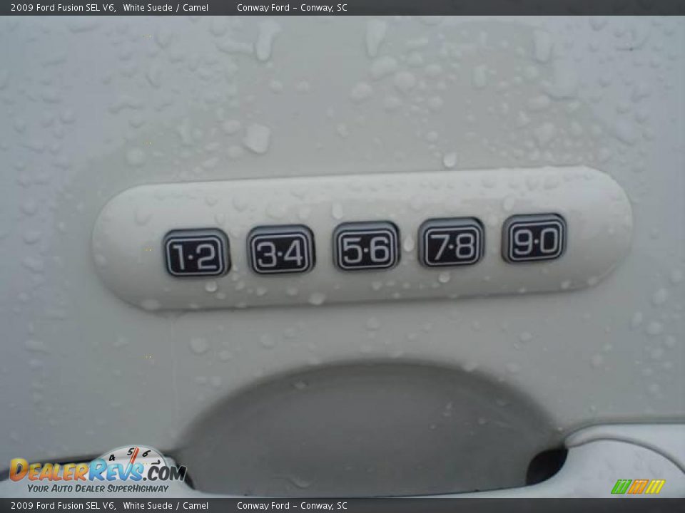 2009 Ford Fusion SEL V6 White Suede / Camel Photo #13