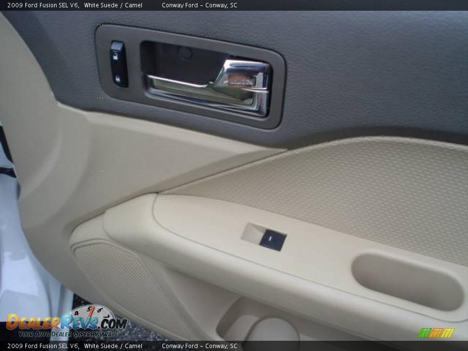 2009 Ford Fusion SEL V6 White Suede / Camel Photo #20