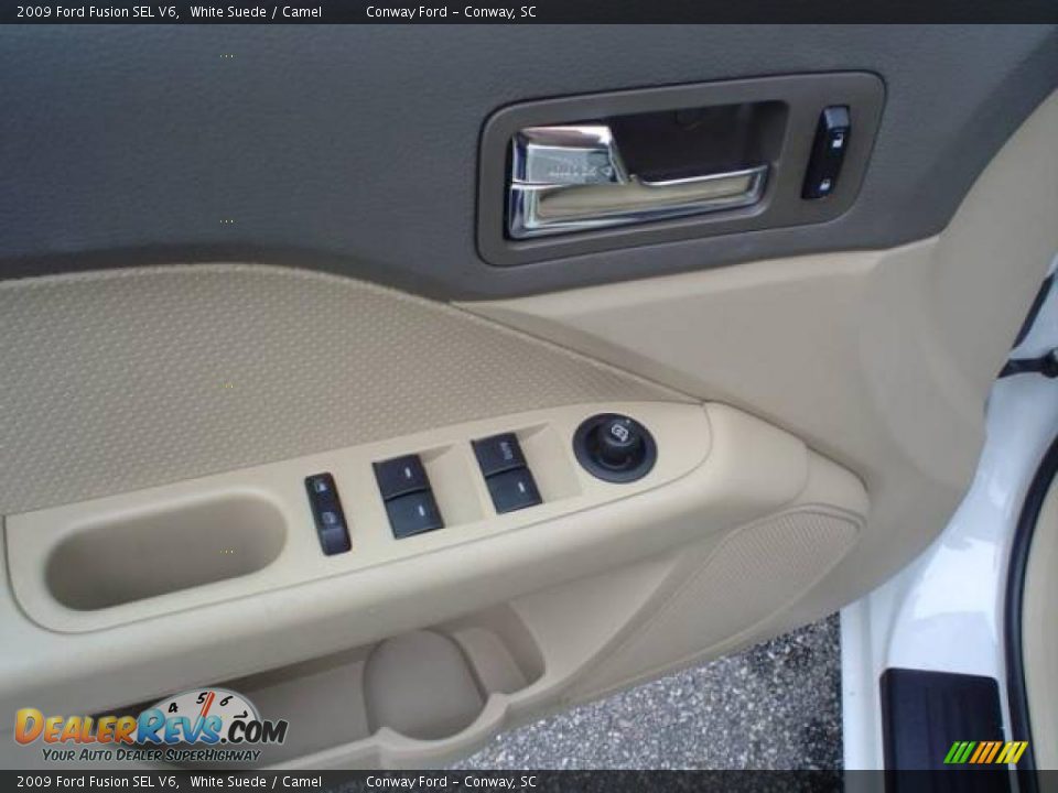 2009 Ford Fusion SEL V6 White Suede / Camel Photo #24