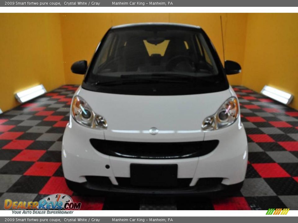 2009 Smart fortwo pure coupe Crystal White / Gray Photo #2