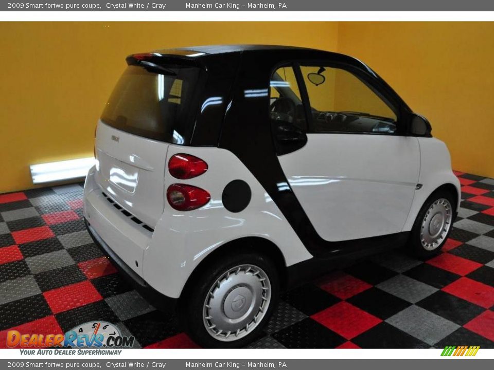 2009 Smart fortwo pure coupe Crystal White / Gray Photo #6