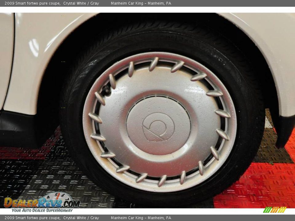 2009 Smart fortwo pure coupe Crystal White / Gray Photo #14