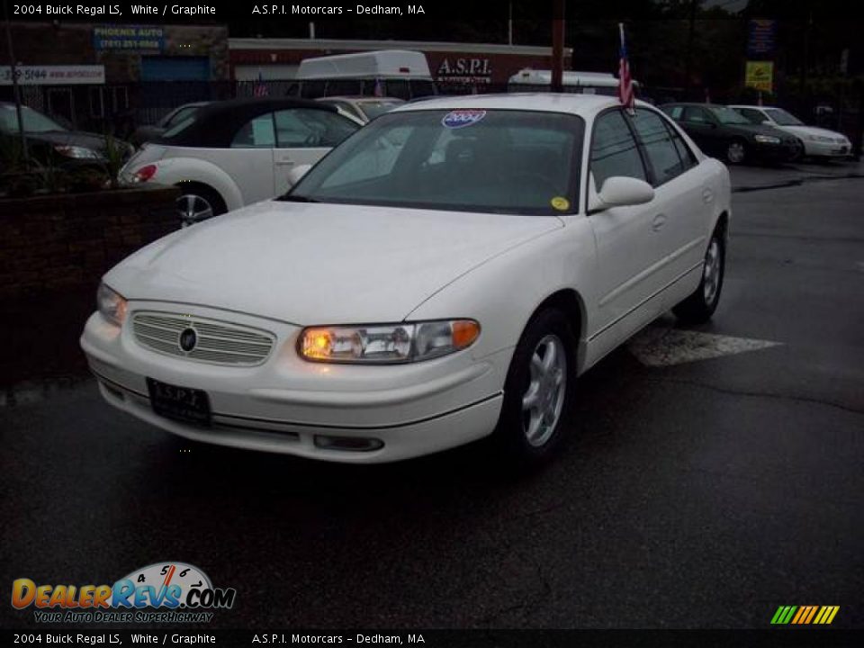 2004 Buick Regal LS White / Graphite Photo #1