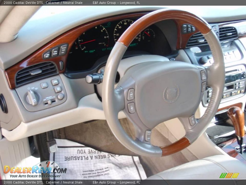 2000 Cadillac DeVille DTS Cabernet / Neutral Shale Photo #9
