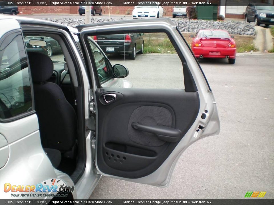 2005 Chrysler PT Cruiser Bright Silver Metallic / Dark Slate Gray Photo #17