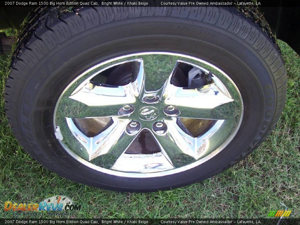 2007 Dodge Ram 1500 Big Horn Edition Quad Cab Bright White / Khaki Beige Photo #17