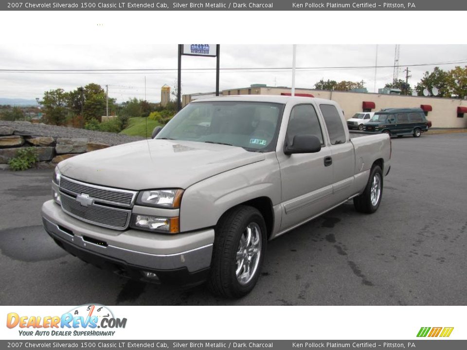 2007 Chevrolet Silverado 1500 Classic LT Extended Cab Silver Birch Metallic / Dark Charcoal Photo #2