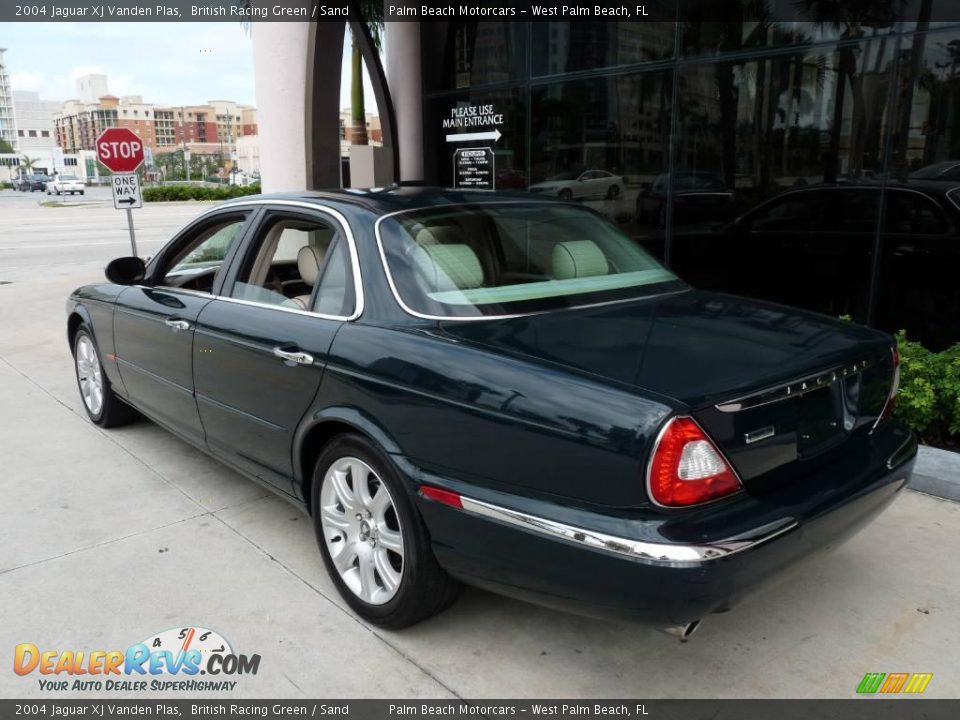 2004 Jaguar XJ Vanden Plas British Racing Green / Sand Photo #4