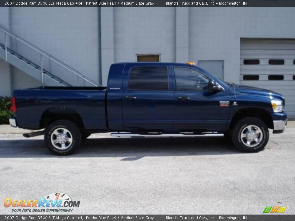 2007 Dodge Ram 3500 SLT Mega Cab 4x4 Patriot Blue Pearl / Medium Slate Gray Photo #2