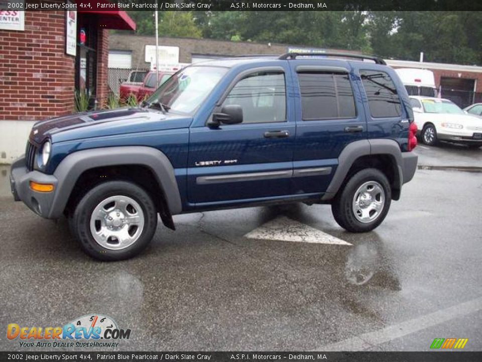 2002 Jeep Liberty Sport 4x4 Patriot Blue Pearlcoat / Dark Slate Gray Photo #2