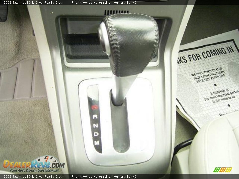 2008 Saturn VUE XE Silver Pearl / Gray Photo #22
