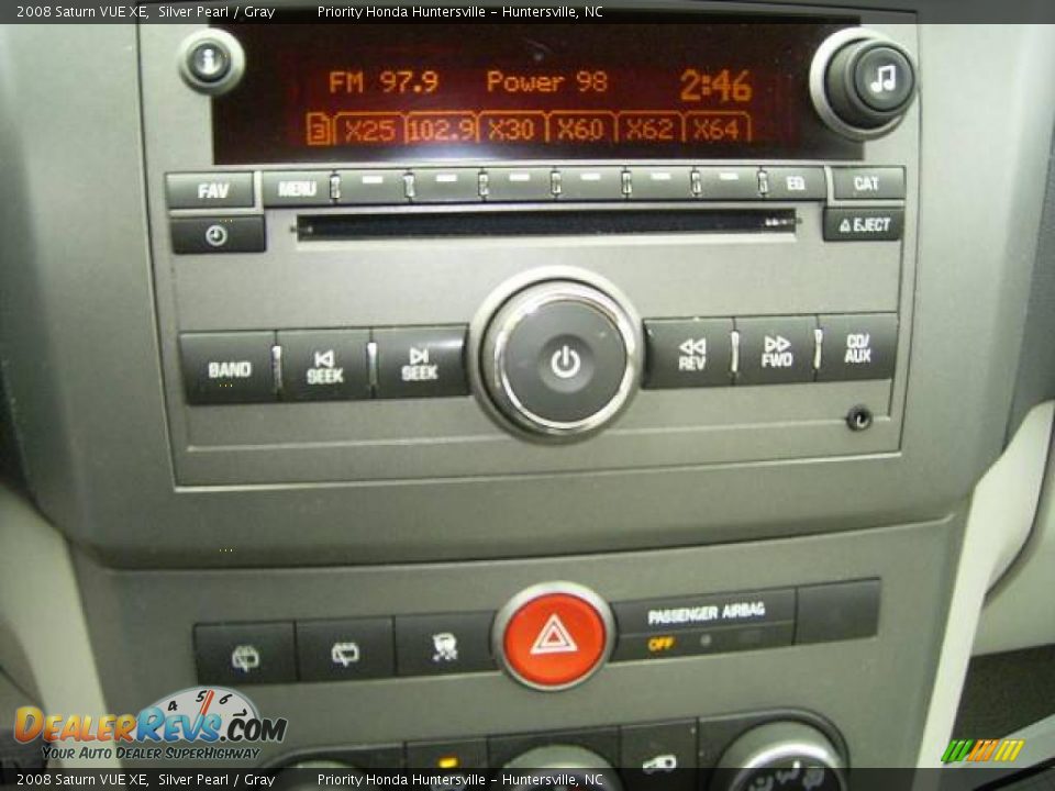 2008 Saturn VUE XE Silver Pearl / Gray Photo #23