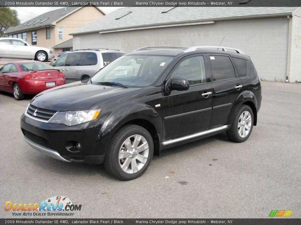2009 Mitsubishi Outlander SE 4WD Labrador Black Pearl / Black Photo #1