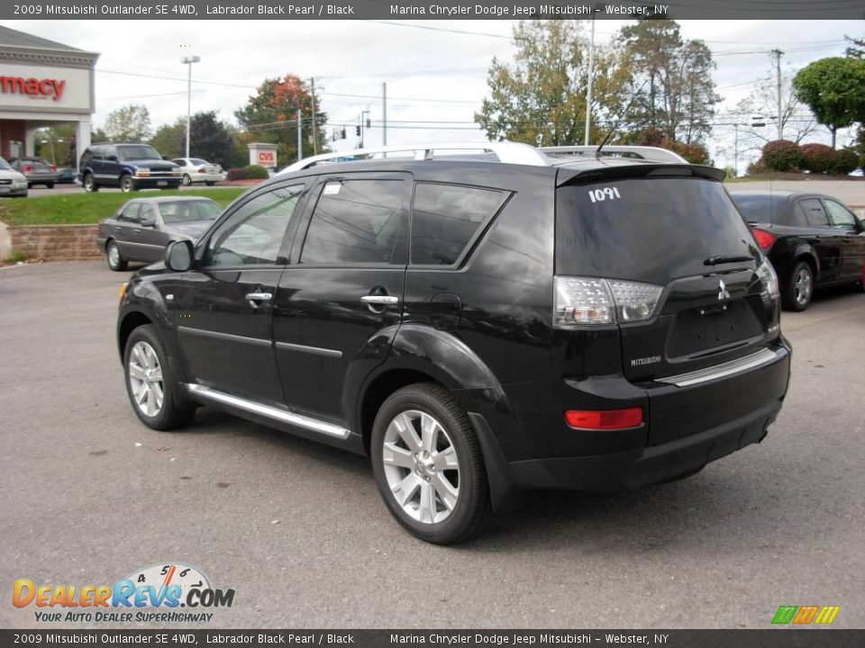 2009 Mitsubishi Outlander SE 4WD Labrador Black Pearl / Black Photo #8