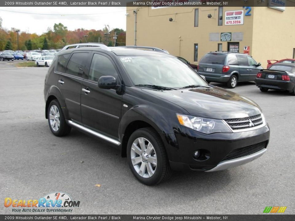 2009 Mitsubishi Outlander SE 4WD Labrador Black Pearl / Black Photo #12