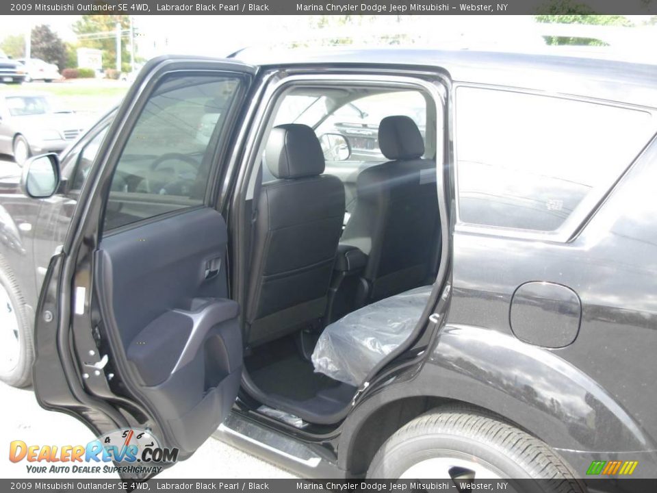 2009 Mitsubishi Outlander SE 4WD Labrador Black Pearl / Black Photo #16
