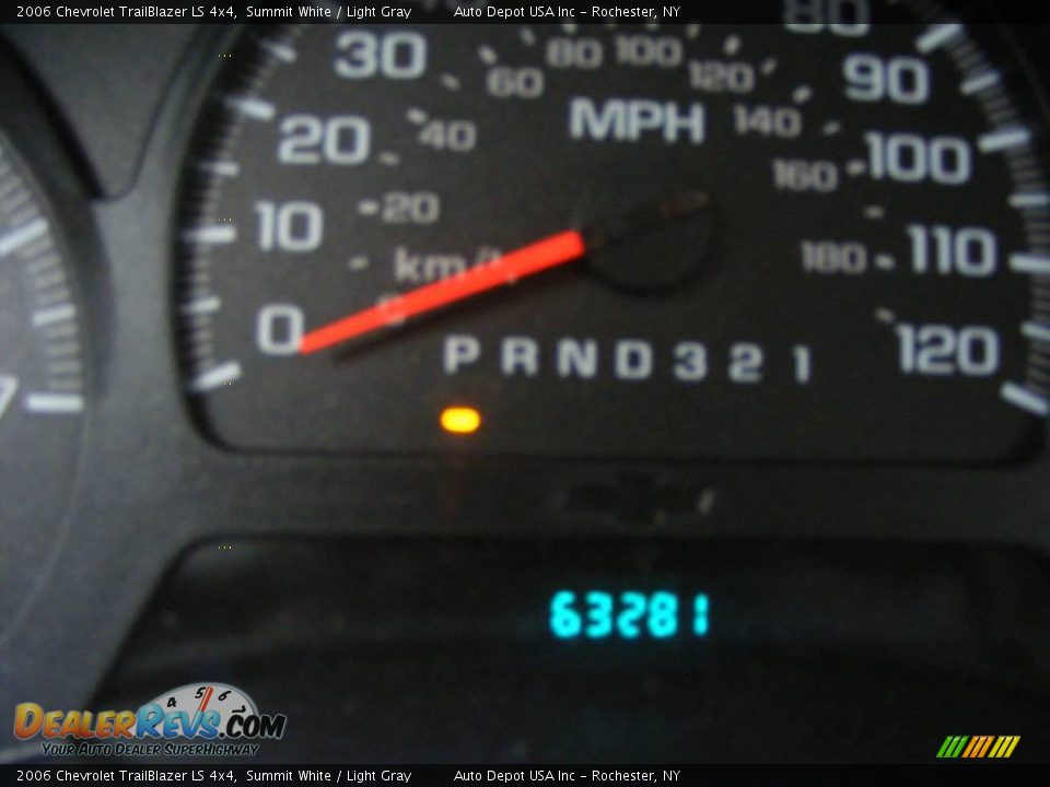 2006 Chevrolet TrailBlazer LS 4x4 Summit White / Light Gray Photo #12