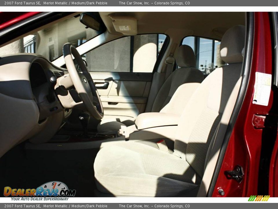 2007 Ford Taurus SE Merlot Metallic / Medium/Dark Pebble Photo #6