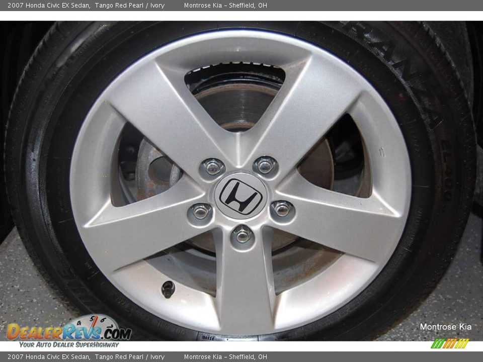 2007 Honda Civic EX Sedan Tango Red Pearl / Ivory Photo #25