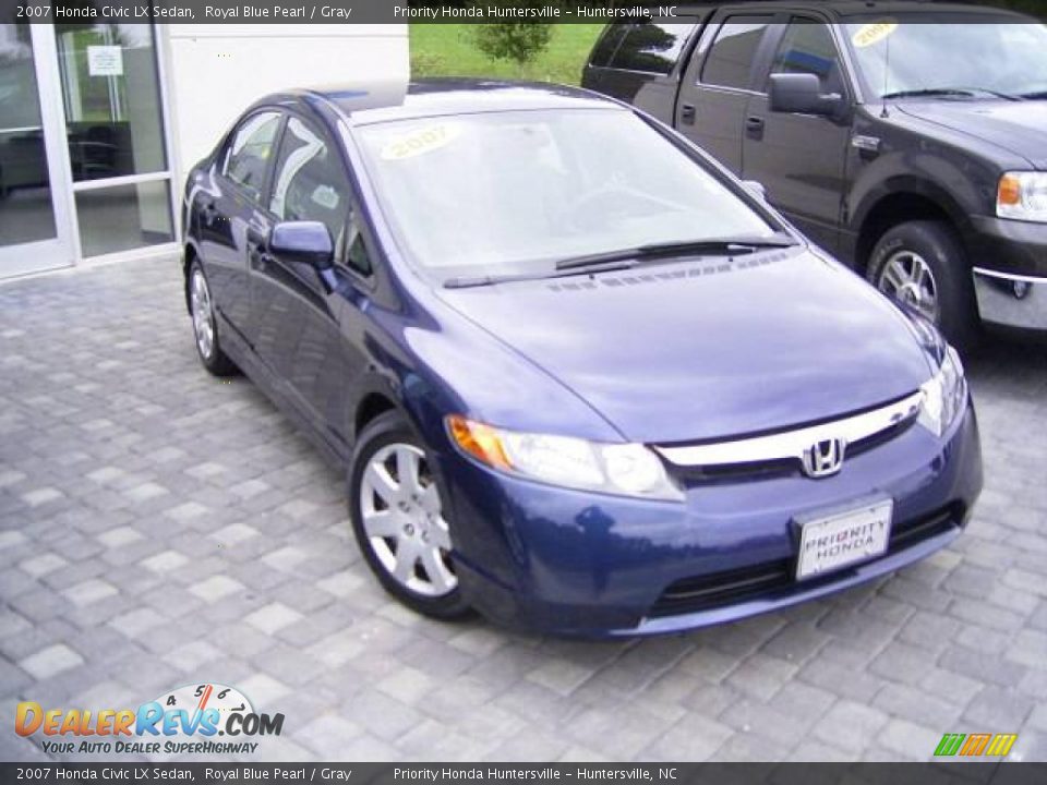 2007 Honda Civic LX Sedan Royal Blue Pearl / Gray Photo #5