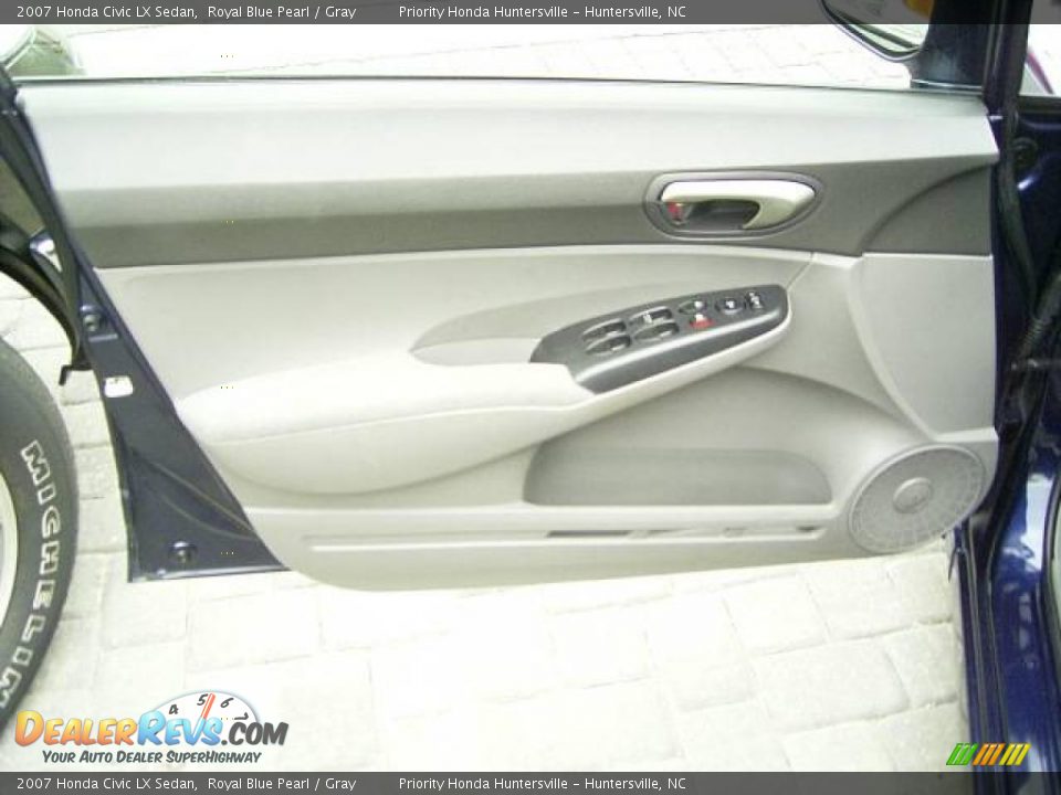 2007 Honda Civic LX Sedan Royal Blue Pearl / Gray Photo #7