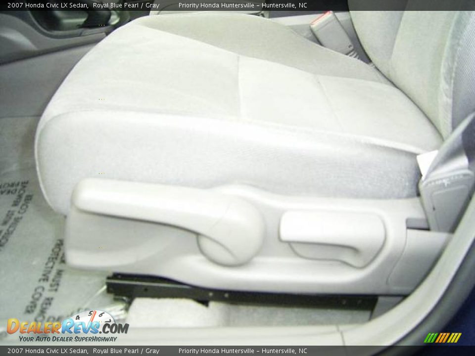 2007 Honda Civic LX Sedan Royal Blue Pearl / Gray Photo #9