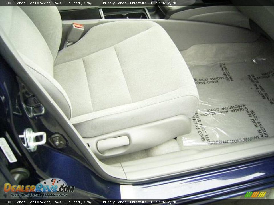 2007 Honda Civic LX Sedan Royal Blue Pearl / Gray Photo #14