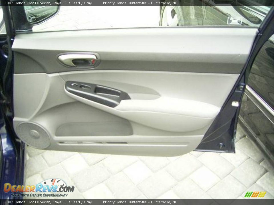 2007 Honda Civic LX Sedan Royal Blue Pearl / Gray Photo #16