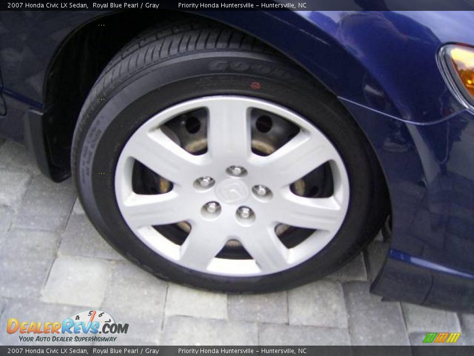 2007 Honda Civic LX Sedan Royal Blue Pearl / Gray Photo #17