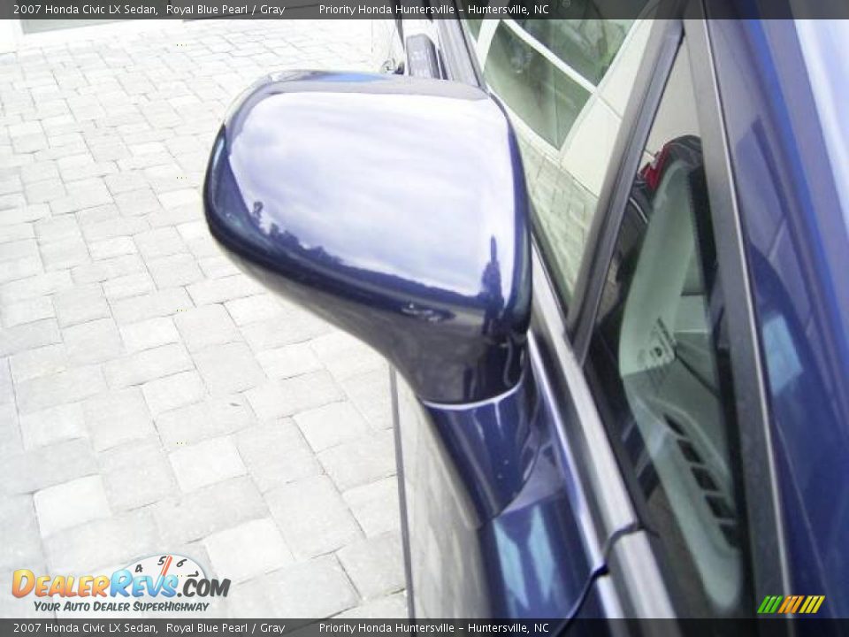 2007 Honda Civic LX Sedan Royal Blue Pearl / Gray Photo #18