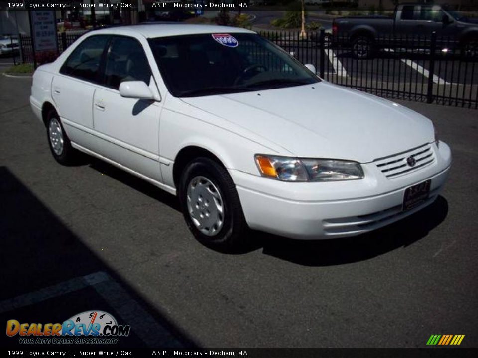 1999 Toyota Camry LE Super White / Oak Photo #7