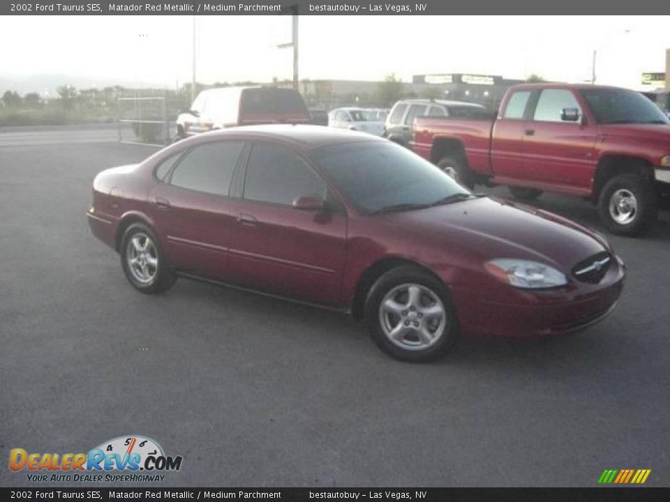 2002 Ford Taurus SES Matador Red Metallic / Medium Parchment Photo #3