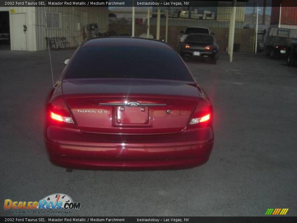 2002 Ford Taurus SES Matador Red Metallic / Medium Parchment Photo #6