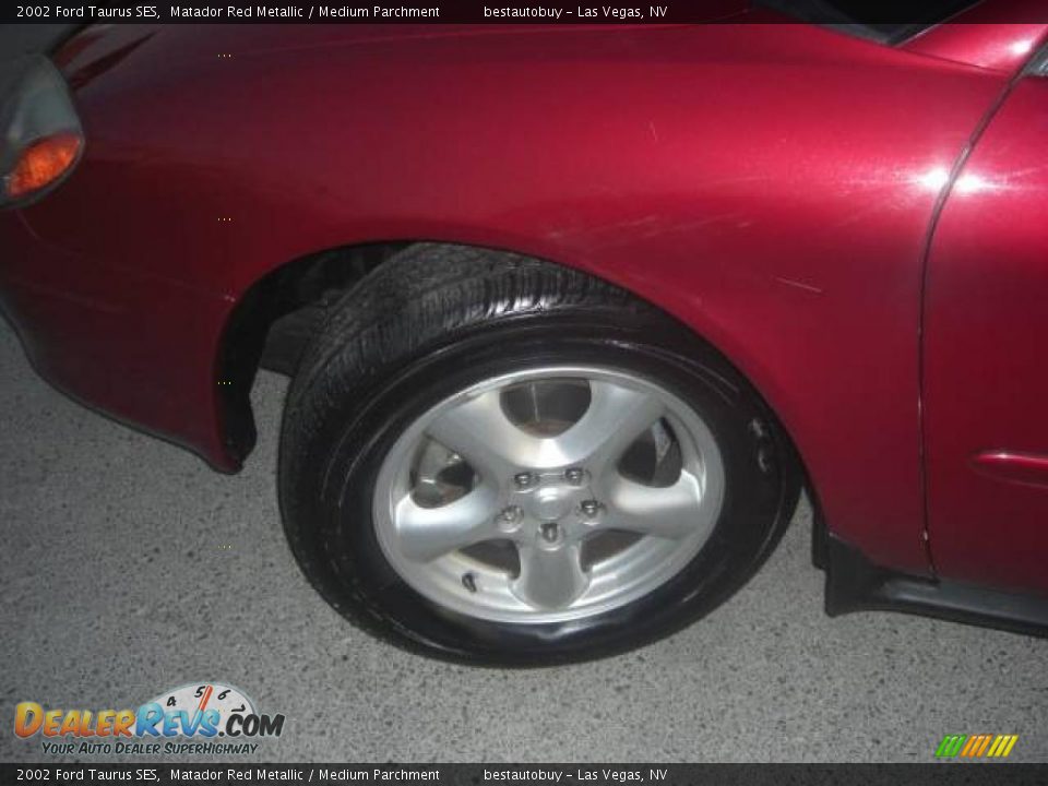 2002 Ford Taurus SES Matador Red Metallic / Medium Parchment Photo #9