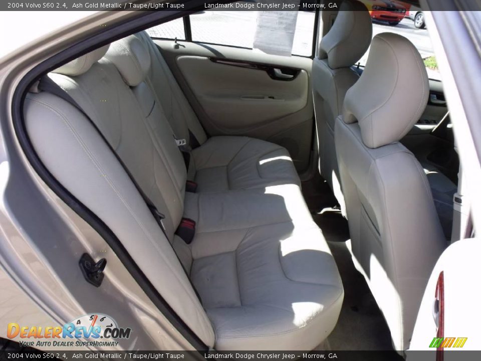 2004 Volvo S60 2.4 Ash Gold Metallic / Taupe/Light Taupe Photo #15