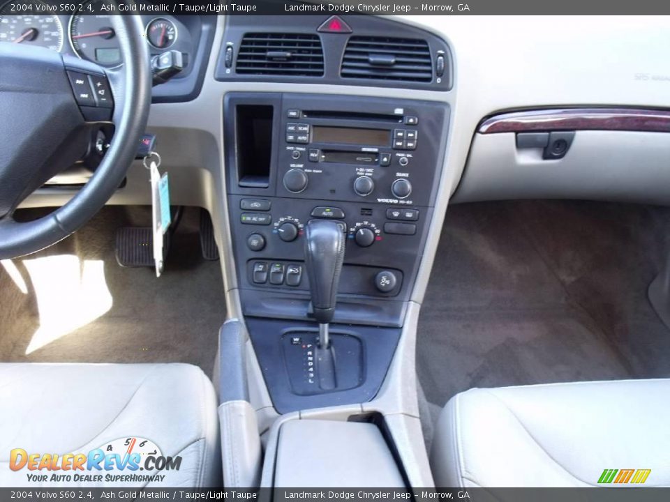 2004 Volvo S60 2.4 Ash Gold Metallic / Taupe/Light Taupe Photo #20