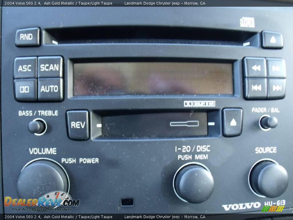 2004 Volvo S60 2.4 Ash Gold Metallic / Taupe/Light Taupe Photo #24