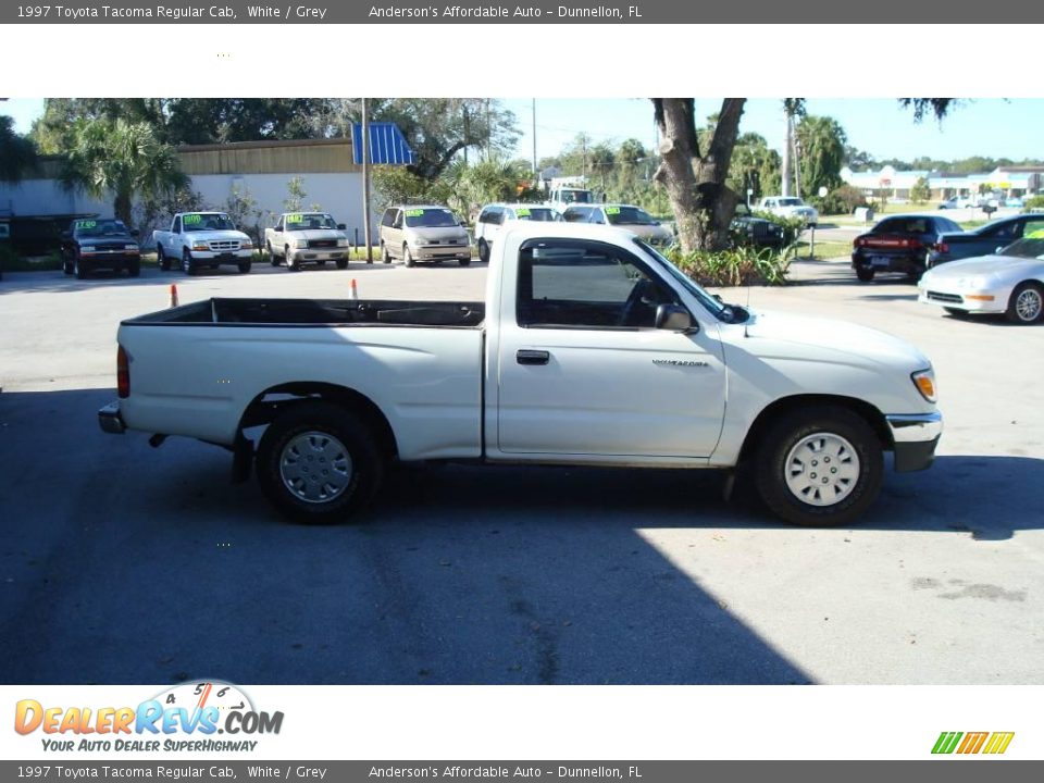 1997 Toyota Tacoma Regular Cab White / Grey Photo #4