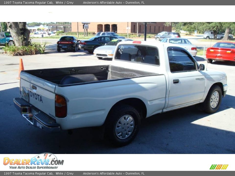 1997 Toyota Tacoma Regular Cab White / Grey Photo #5