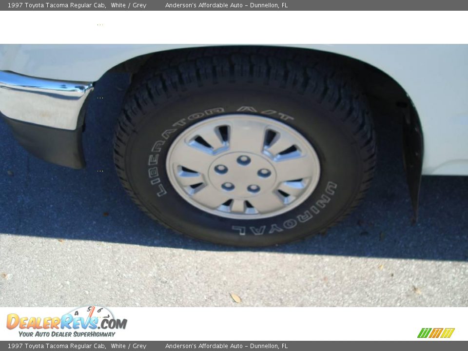 1997 Toyota Tacoma Regular Cab White / Grey Photo #9