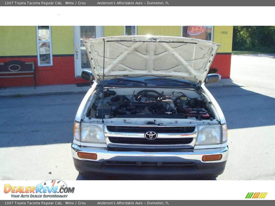 1997 Toyota Tacoma Regular Cab White / Grey Photo #22