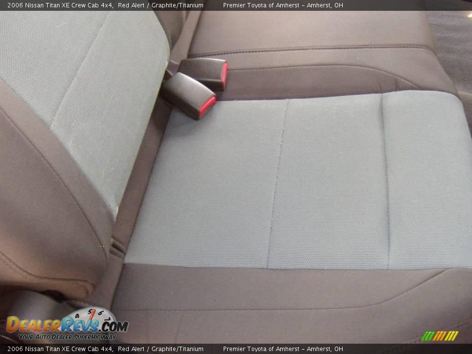 2006 Nissan Titan XE Crew Cab 4x4 Red Alert / Graphite/Titanium Photo #11