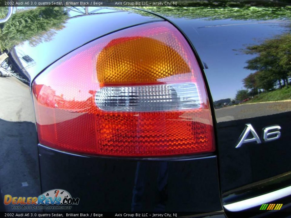 2002 Audi A6 3.0 quattro Sedan Brilliant Black / Beige Photo #15