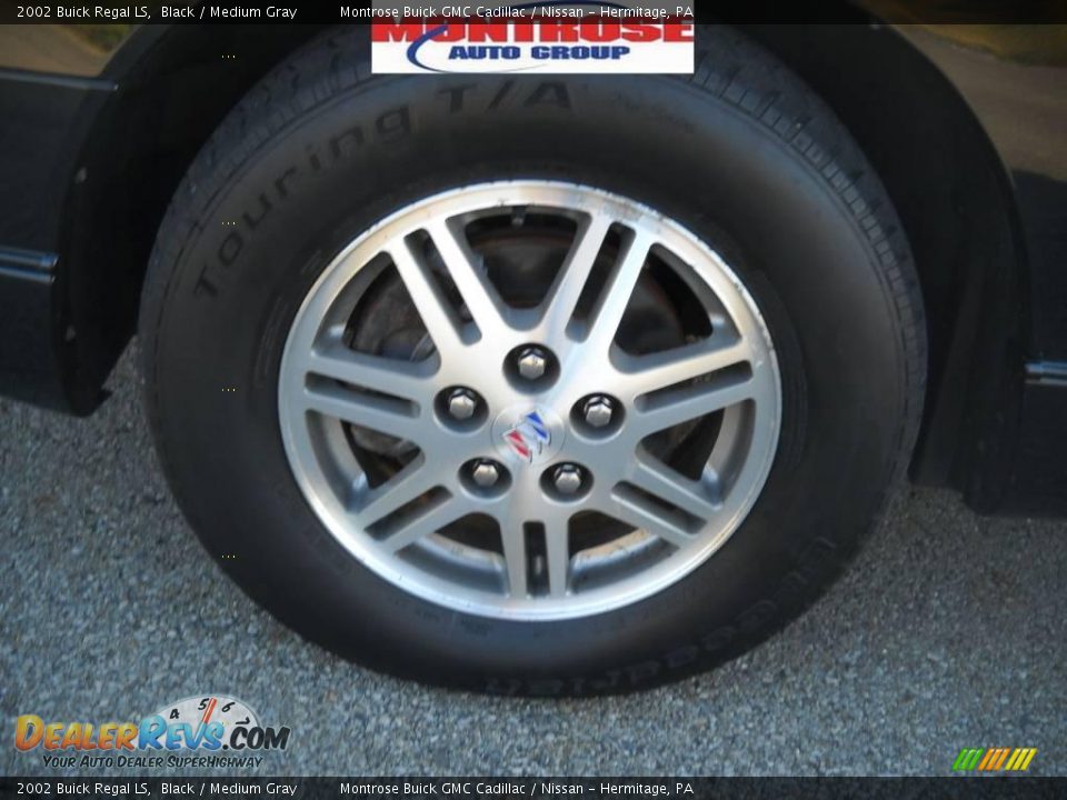 2002 Buick Regal LS Black / Medium Gray Photo #19