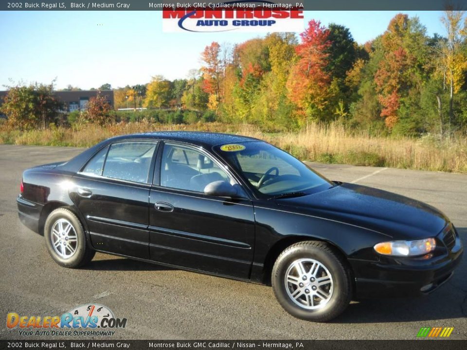 2002 Buick Regal LS Black / Medium Gray Photo #24