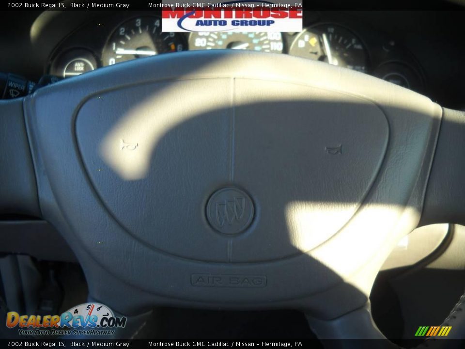 2002 Buick Regal LS Black / Medium Gray Photo #29