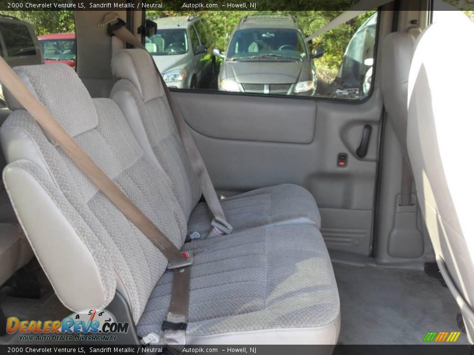 2000 Chevrolet Venture LS Sandrift Metallic / Neutral Photo #11