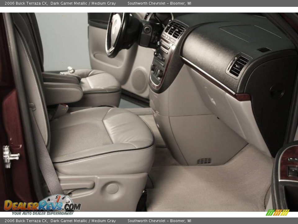 2006 Buick Terraza CX Dark Garnet Metallic / Medium Gray Photo #4