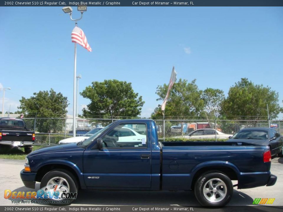 2002 Chevrolet S10 LS Regular Cab Indigo Blue Metallic / Graphite Photo #7