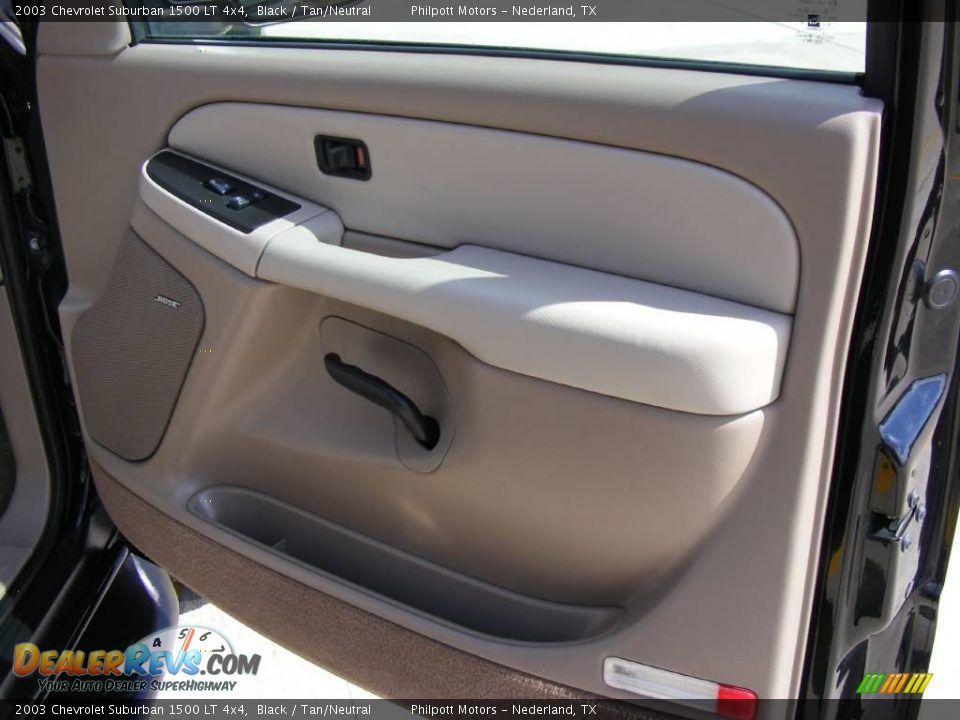 2003 Chevrolet Suburban 1500 LT 4x4 Black / Tan/Neutral Photo #22